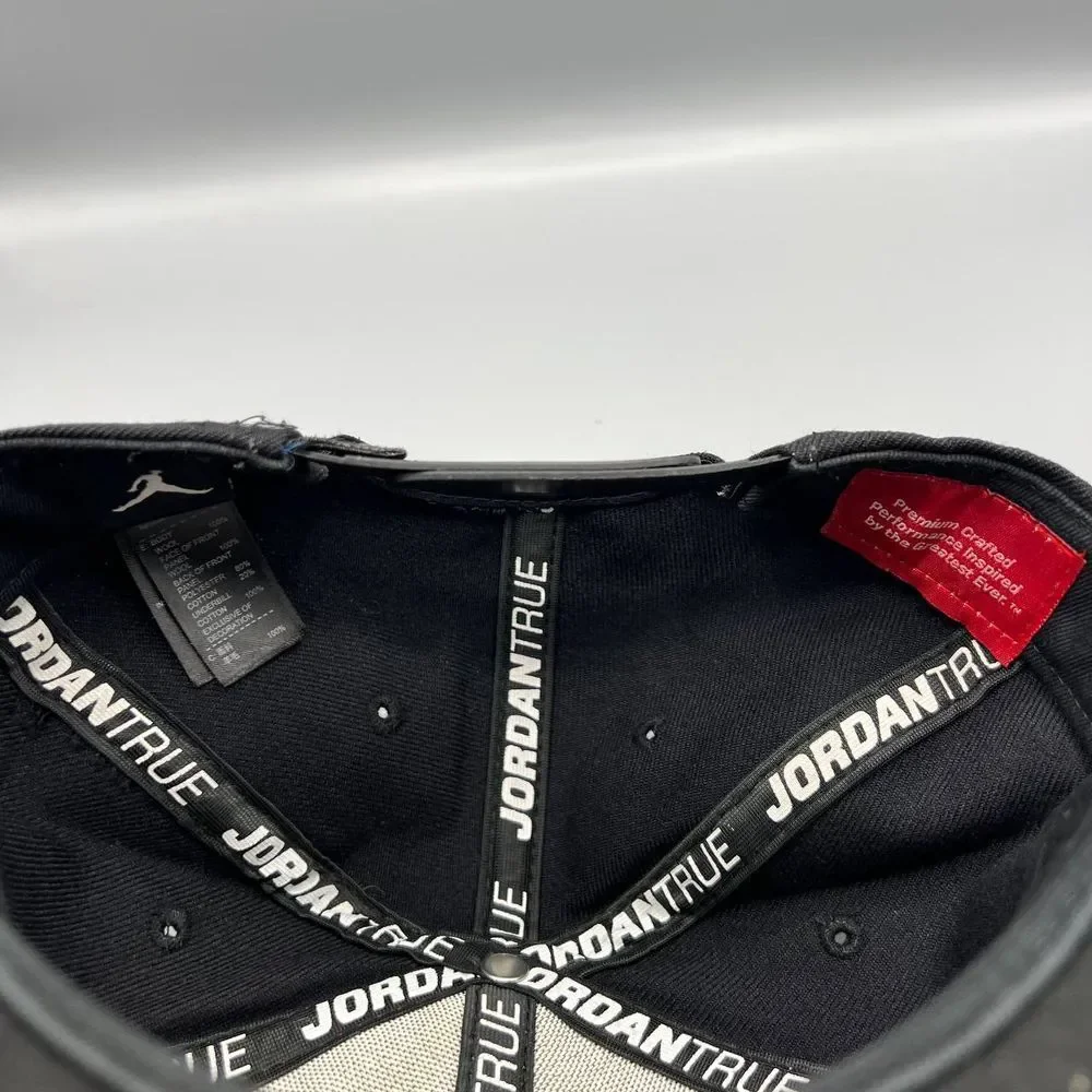 Air Jordan True Hat Men Black Red Embroidered Jumpman Snap Back Cap‎